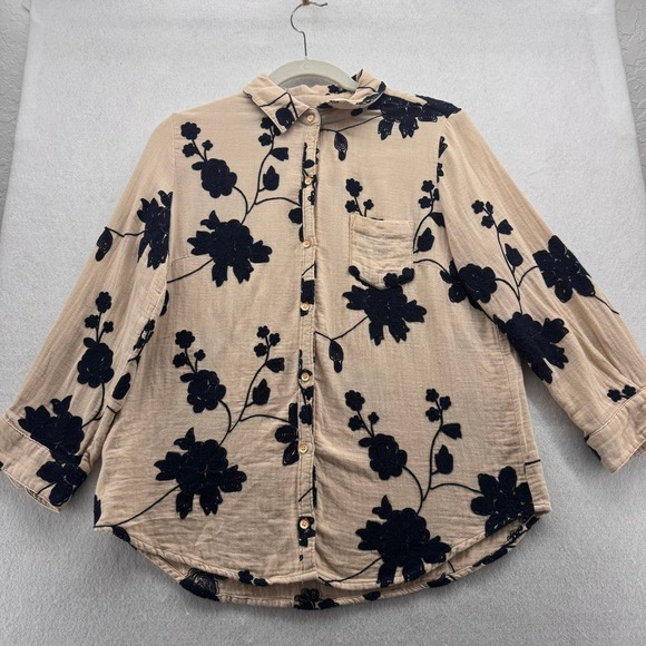 Isabella Sinclair‎ Floral Embroidered Button Down Shirt Top Blouse Small - Picture 1 of 13